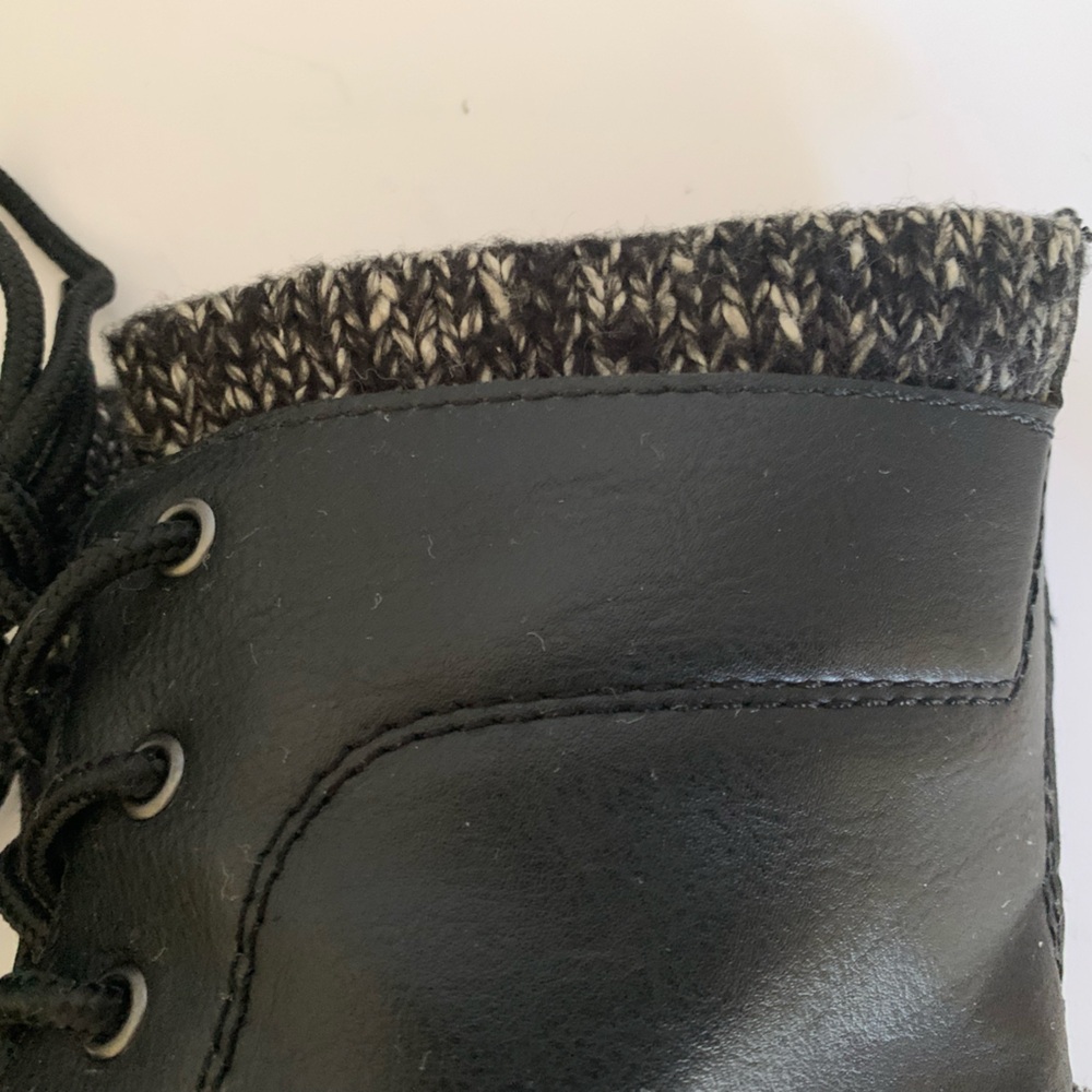 Kohl's Black Lace-Up Boots with Knit Trim Full Zipper Back Women’s Size 10M - Picture 15 of 17